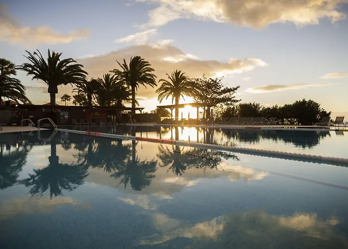 Robinson Esquinzo Playa Resort