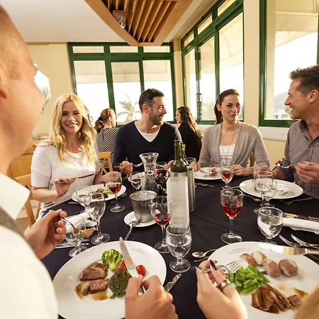 منتجع Robinson Esquinzo Playa 3*