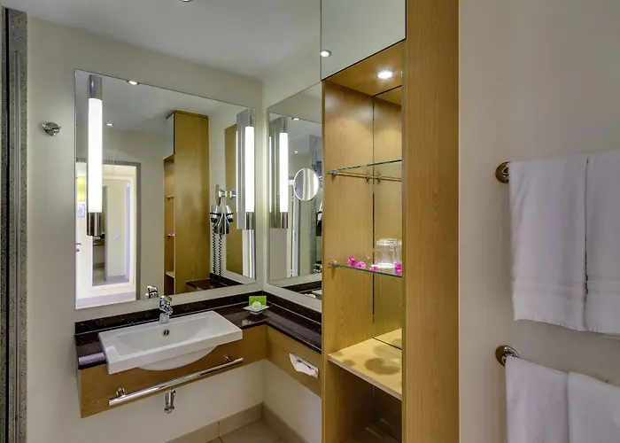 Robinson Esquinzo Playa אתר נופש 3*