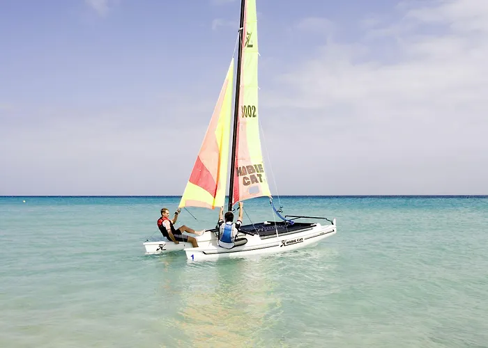 אתר נופש Robinson Esquinzo Playa Pájara