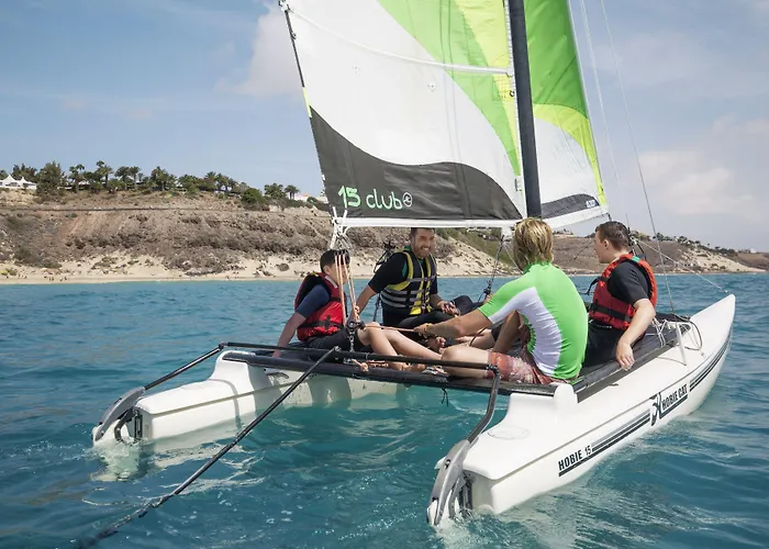 Robinson Esquinzo Playa Resort 3*